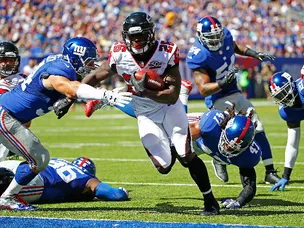 Josh Brown kicks Giants in front