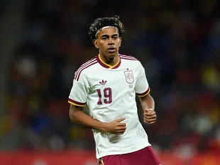 Yamal injury: Update as Spain sweat on Barca star's fitness before group opener