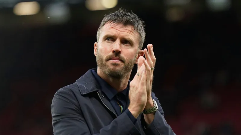 Carrick bidding to join five-strong Premier League elite in Everton, Man United showdown
