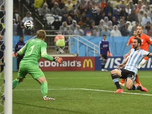 Netherlands 0-0 Argentina (Arg win 4-2 on pens) - as it happened