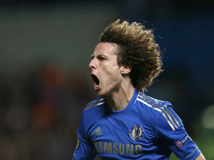 Report: Barca begin Luiz bidding at Â£30m