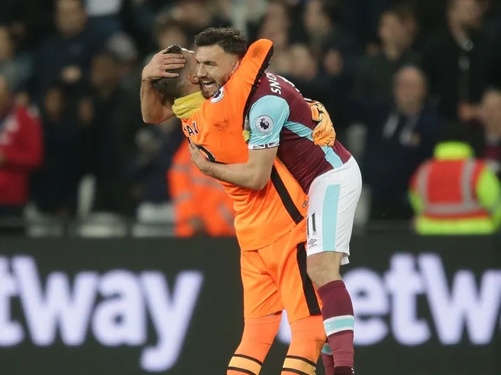 Aston Villa join race to sign Snodgrass?