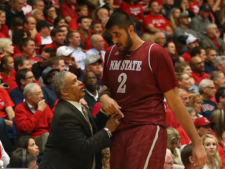 Kings to sign Sim Bhullar?