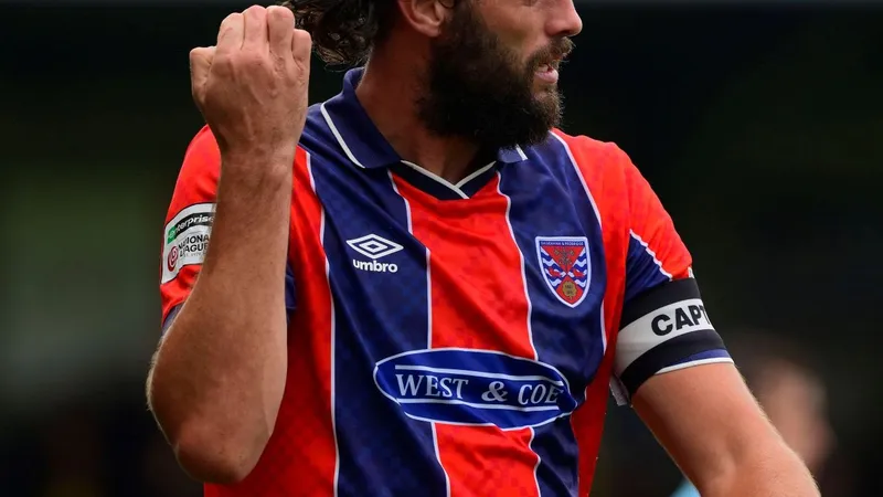 Carroll one of two former Newcastle stars to be handed shock managerial jobs