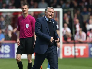 Blackburn beat Bradford to reclaim top spot