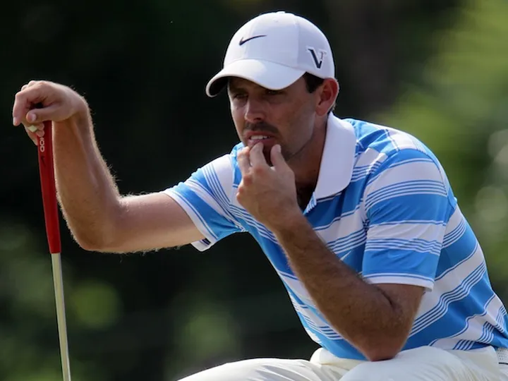 Schwartzel opens up lead