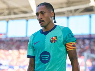 Raphinha takes unusual approach to 'initial talks' over new Barcelona contract