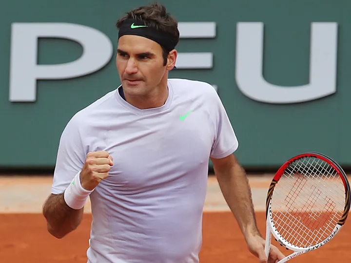 Federer passes Benneteau test