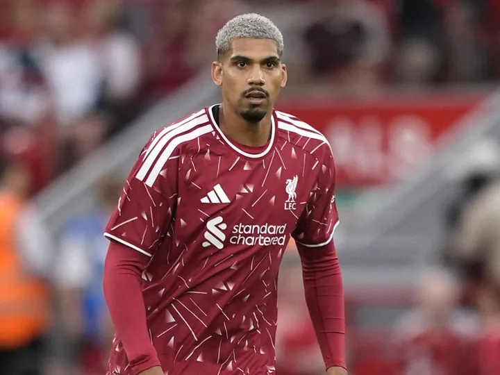 Pre-season over: Jacquet and Araujo make Reds debuts in final game before PL