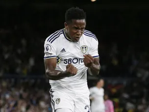 Leeds' Luis Sinisterra ruled out until after World Cup with foot injury