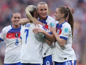 Spain Women vs. England Women - prediction, team news, lineups