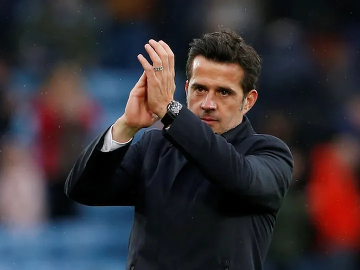 Everton boss Silva will not change transfer strategy