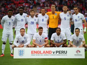 Hodgson hands starts to Welbeck, Lallana