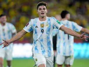 Alvarez starts for Argentina, Lautaro Martinez, Lisandro Martinez benched