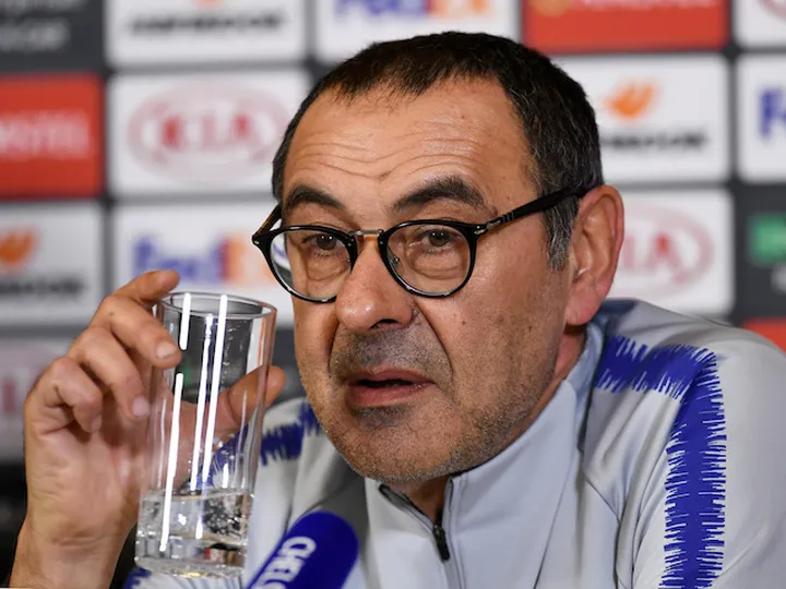 Sarri refuses to compromise principles despite speculation over future