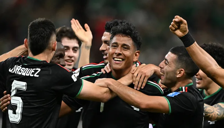 المكسيك 1-0 كوريا الجنوبية: عواء كيم الكارثي يمنح المكسيك أول مكان في مرحلة خروج المغلوب