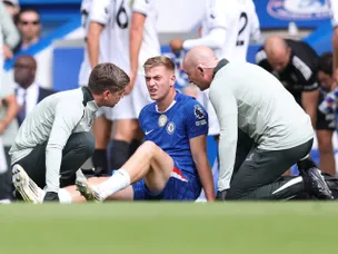 Chelsea suffer major injury blow as forward limps off in Fulham clash