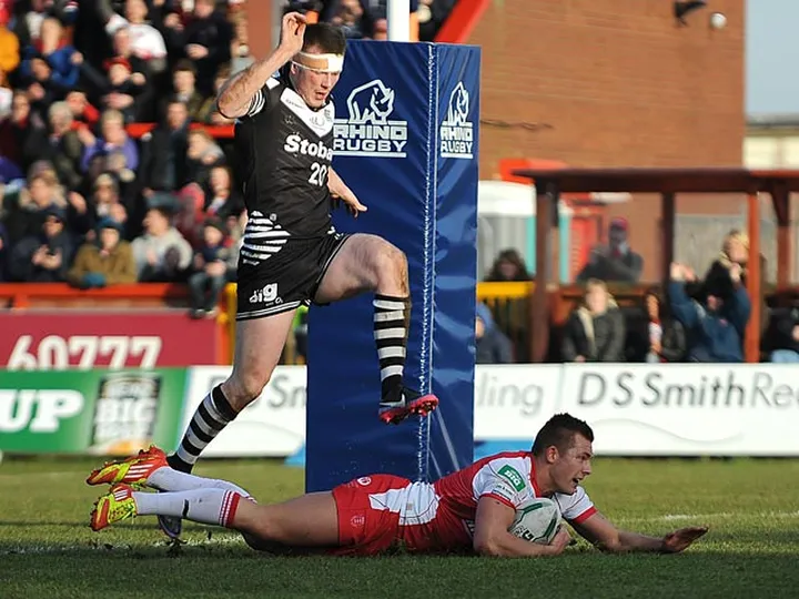 Hull KR thrash Widnes