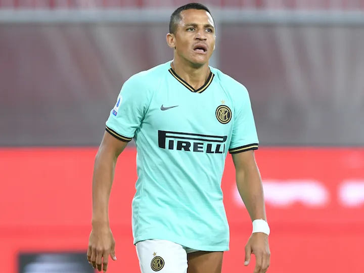 Man Utd 'paid Â£9m to rip up Sanchez contract'