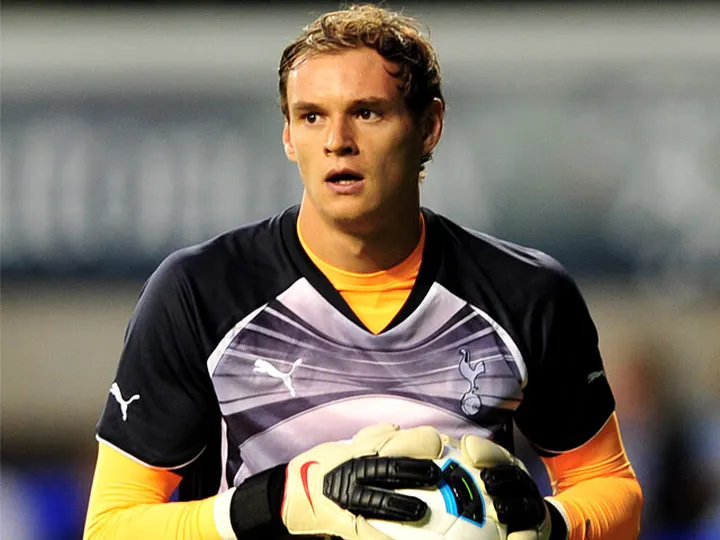 Brentford bring in Button