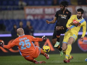 Roma cruising past Napoli