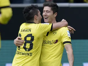 Dortmund edge out Stuttgart