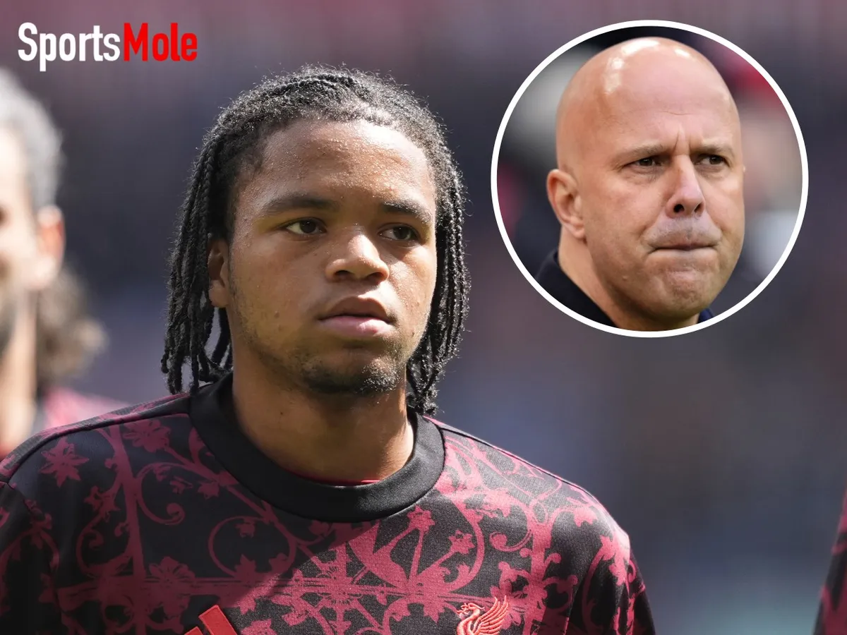 Arne Slot explains Rio Ngumoha substitution in Chelsea draw as Liverpool handed new injury scare