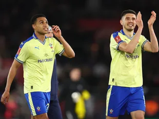 'Made it clear' - Leeds given 'green light' to sign Championship midfielder