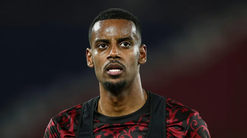 Isak, Gakpo or Salah at striker? Predicted Liverpool XI vs. Everton