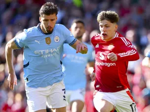 Neville slams "robotic" modern-day football after desperate derby draw