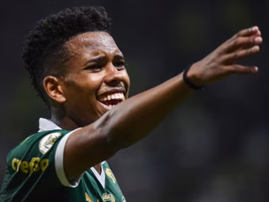 What happened? Chelsea new boy Estevao hurts Palmeiras fans with final action
