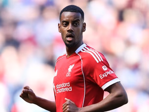 Will Isak, Alisson be back? Liverpool injury and suspension list vs. Brentford