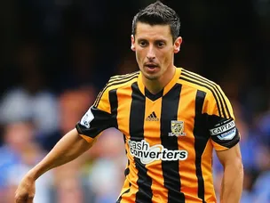 Hull in control at break