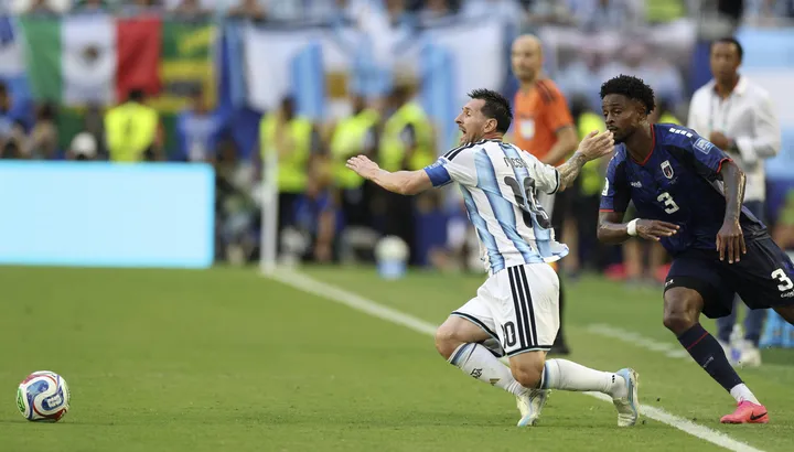 Argentina 3-2 Cape Verde: Albiceleste scraped through thanks to their backline, not their forwards