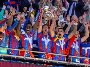 Palace achieve immortality as Henderson heroics inspire famous FA Cup triumph over Man City