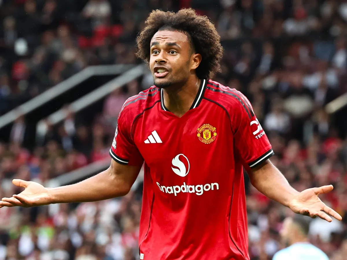 Joshua Zirkzee transfer latest: Major financial 'hurdle' threatens Man Utd forward's exit talks
