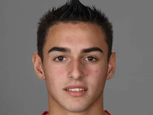 New England edge out 10-man DC United