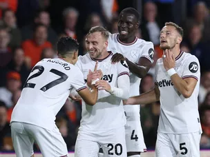 West Ham spoil Luton party to move top of Premier League