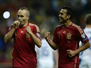 Spain take top spot after Slovakia win