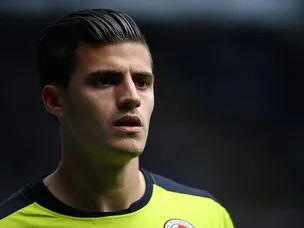 Reading, MK Dons goalless at break