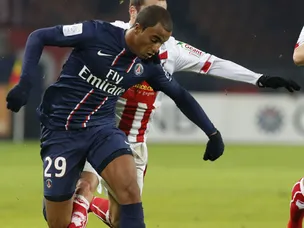 Lucas Moura starts for PSG