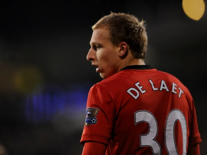 Leicester to move for De Laet?
