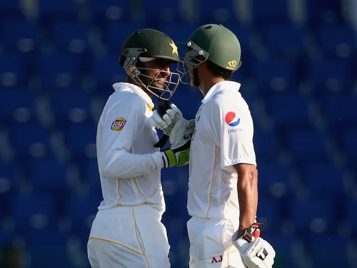 Shoaib Malik hits century for Pakistan