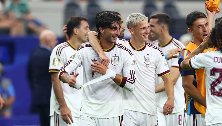 Barcelona transfer news: PSG in 'advanced talks' over deal to sign Spain World Cup star