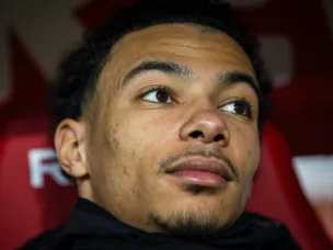 Following in Fowler's footsteps? Shirt numbers available to Ekitike at Liverpool