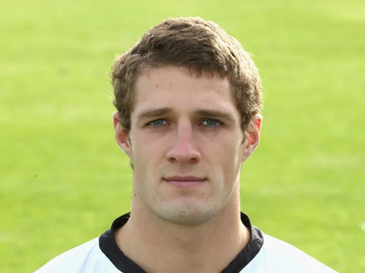 Wasps swap Holmes for Carnegie's Hughes