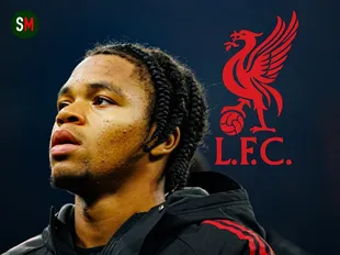 Slot delivers Liverpool injury update after attacker forced off in EFL Cup win