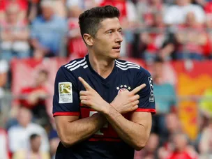 Bayern back on track with Wolfsburg win