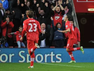 Dyer earns point for Swansea