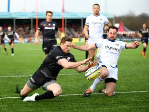 Saracens survive late Bath salvo
